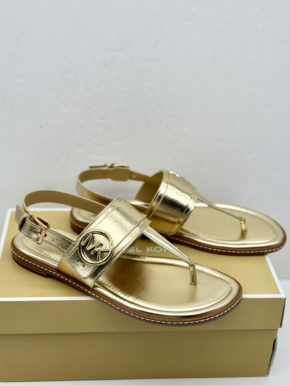 Michael Kors Metallic Gold Logo Thong Sandals - Picture 2 of 8